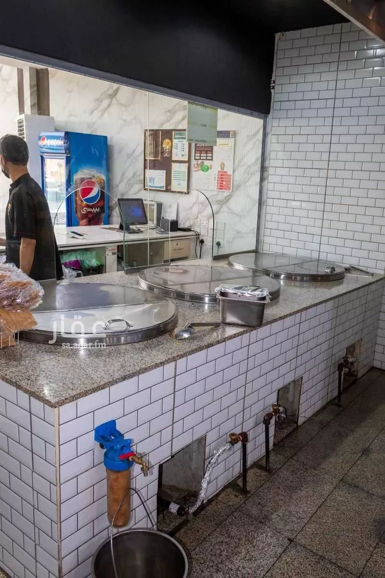 محل للإيجار في شارع الأحيدب, حي الندى, مدينة الرياض, منطقة الرياض 8