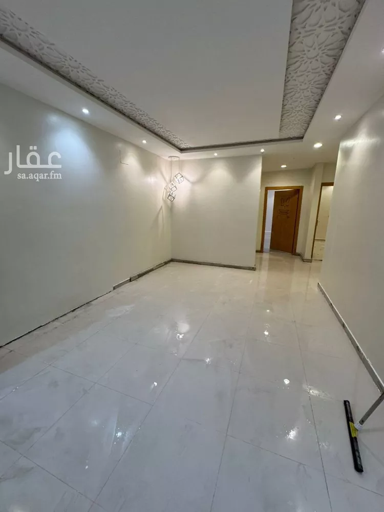 دور للإيجار في شارع حرملة بن المنذر الكندي, حي بدر, مدينة الرياض, منطقة الرياض صورة 3