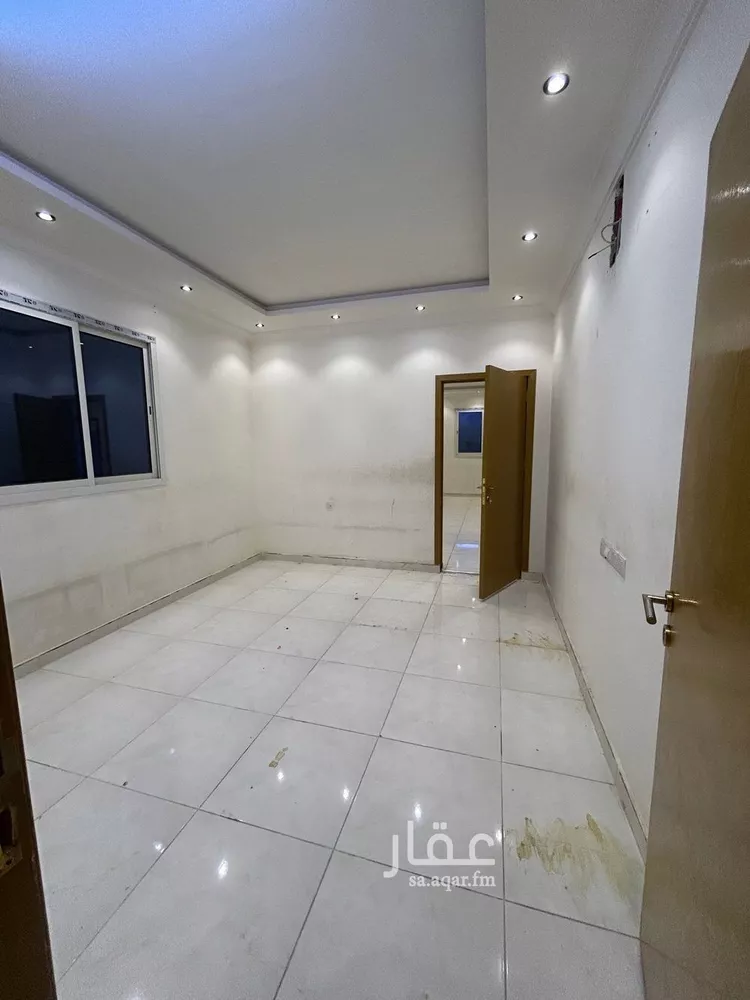 فيلا للإيجار في شارع القحيف العقيلي, حي العزيزية, مدينة الرياض, منطقة الرياض صورة 4