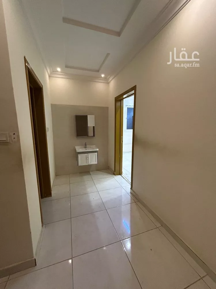 فيلا للإيجار في شارع القحيف العقيلي, حي العزيزية, مدينة الرياض, منطقة الرياض صورة 3