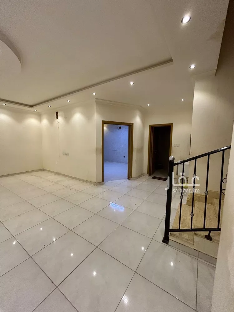 فيلا للإيجار في شارع القحيف العقيلي, حي العزيزية, مدينة الرياض, منطقة الرياض صورة 5