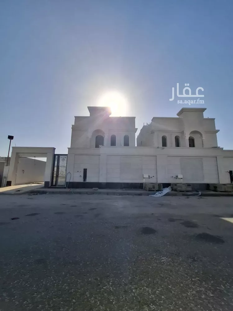 فيلا للبيع في شارع جبر بن عتيك, حي الشراع, مدينة الخبر, المنطقة الشرقية
