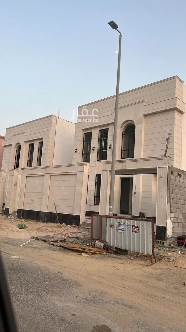 فيلا للبيع في شارع القارة, حي الصواري, مدينة الخبر, المنطقة الشرقية