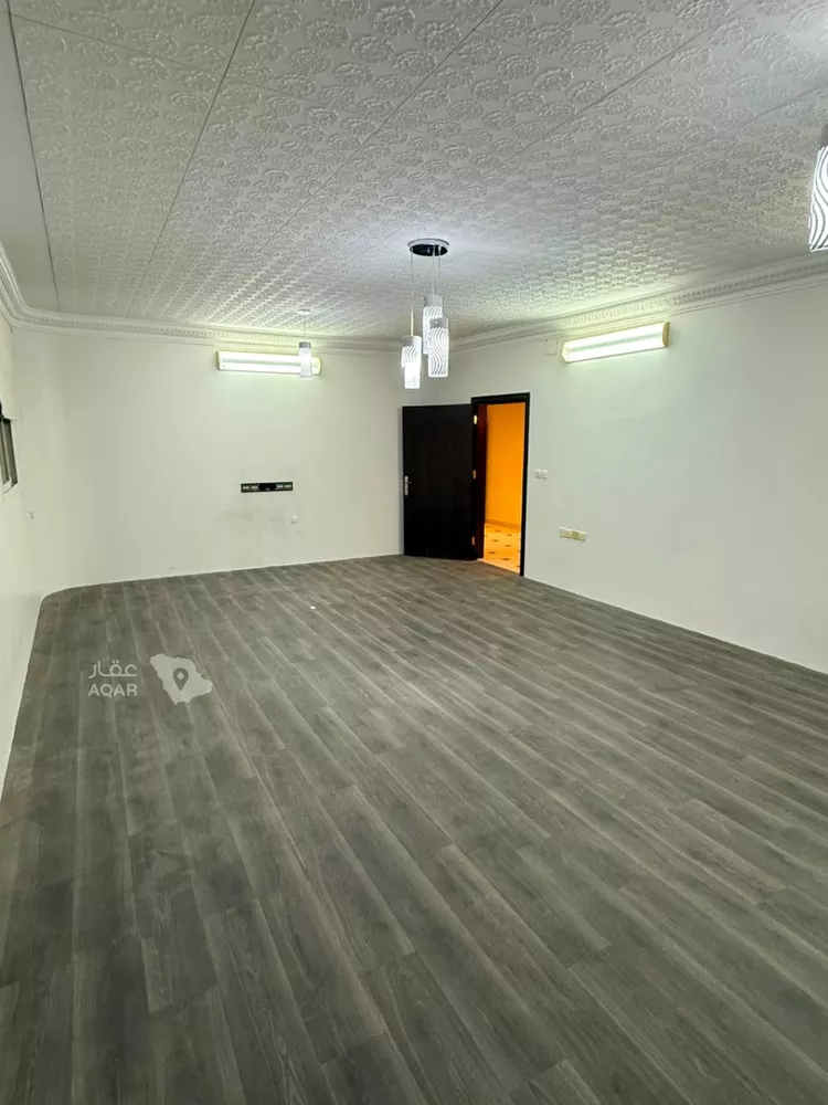 Floor for Rent in Riyadh Al Uraija Al Gharbiyah 11