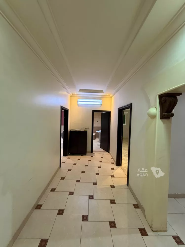 Floor for Rent in Riyadh Al Uraija Al Gharbiyah صورة 3