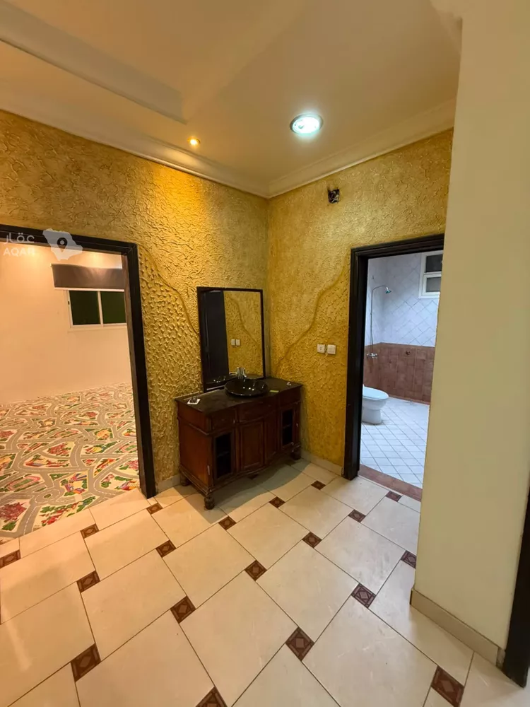 Floor for Rent in Riyadh Al Uraija Al Gharbiyah 8