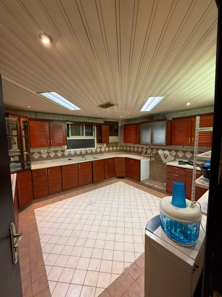 Floor for Rent in Riyadh Al Uraija Al Gharbiyah صورة 5