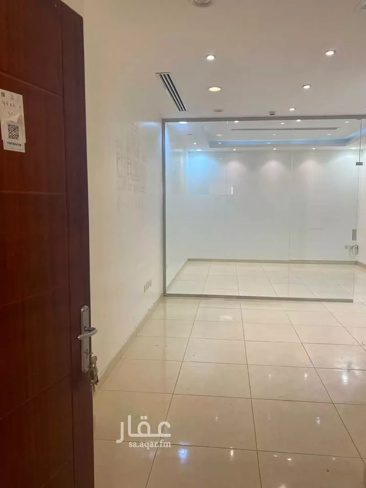 مكتب تجاري للإيجار في شارع الملك عبدالعزيز, حي الياسمين, مدينة الرياض, منطقة الرياض 8