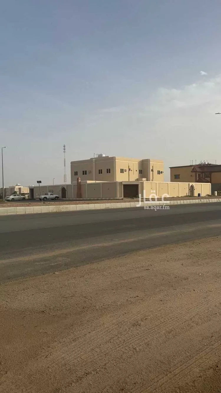 فيلا للبيع في طريق الملك عبدالله ، حي بدر ، الدوادمي ، الدوادمي