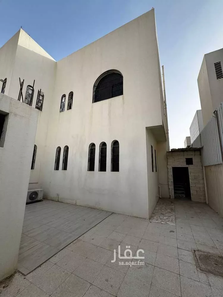 فيلا للإيجار في شارع زهر اللؤلؤ, حي المحمدية, مدينة الرياض, منطقة الرياض