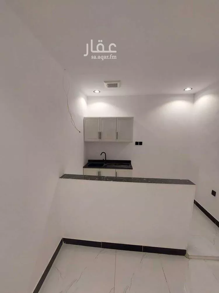 شقة للإيجار في شارع  عبدالله العنقري, حي الورود, مدينة الرياض, منطقة الرياض صورة 2