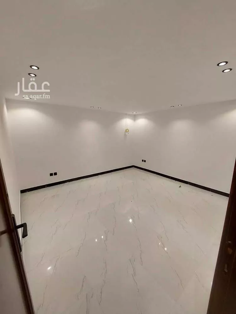 شقة للإيجار في شارع  عبدالله العنقري, حي الورود, مدينة الرياض, منطقة الرياض صورة 3