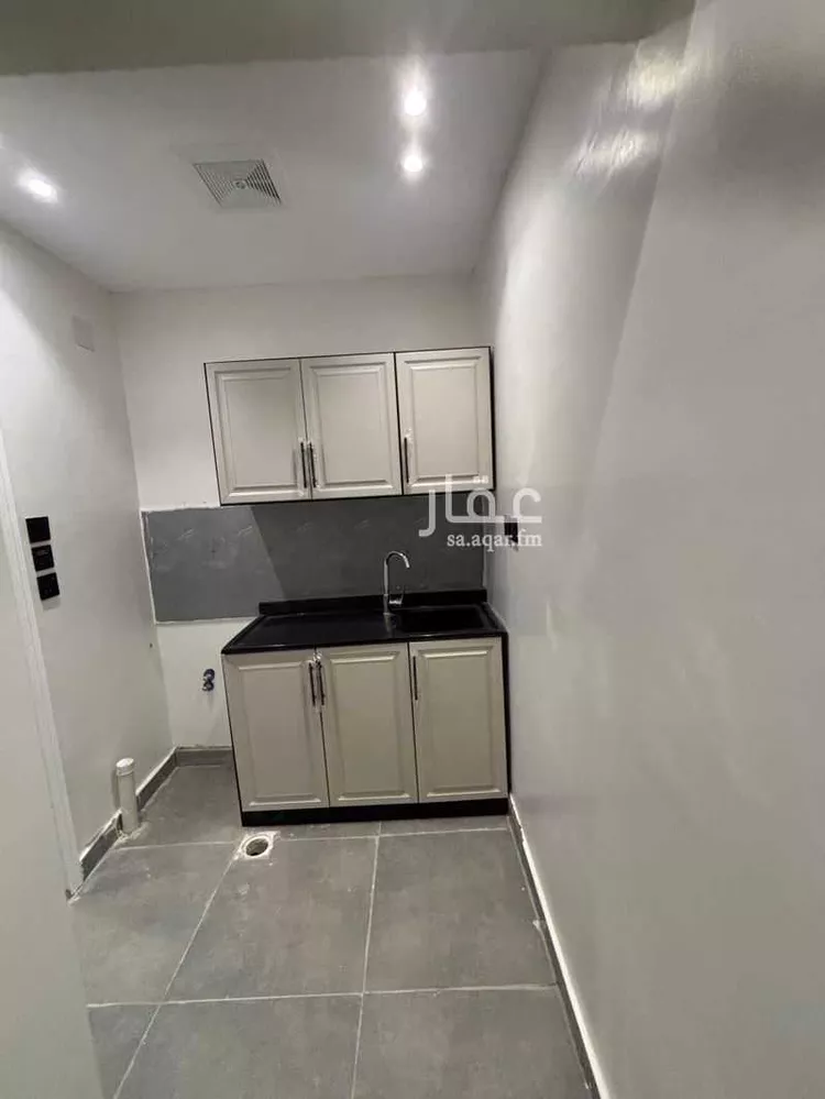 شقة للإيجار في شارع ابن هبة الله, حي الورود, مدينة الرياض, منطقة الرياض صورة 5