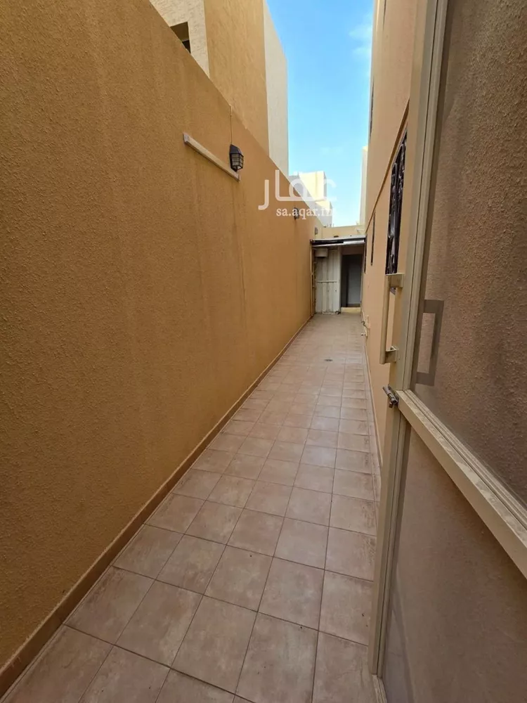 Floor for Rent in Riyadh Hittin