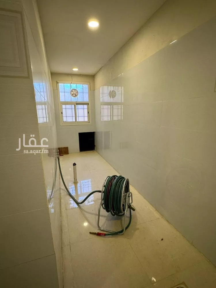 فيلا للإيجار في شارع حسين جمل الليل, حي العارض, مدينة الرياض, منطقة الرياض صورة 2