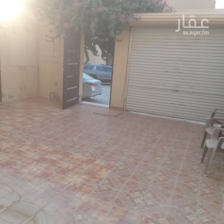 Floor for Rent in Riyadh Al Yasmin 1 صورة