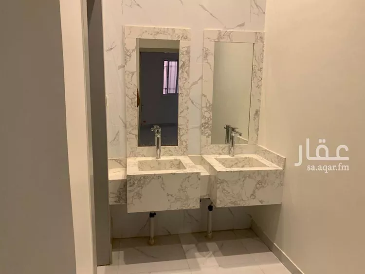 فيلا للإيجار في شارع فؤاد محمد عمر توفيق, حي القادسية, مدينة الرياض, منطقة الرياض صورة 2