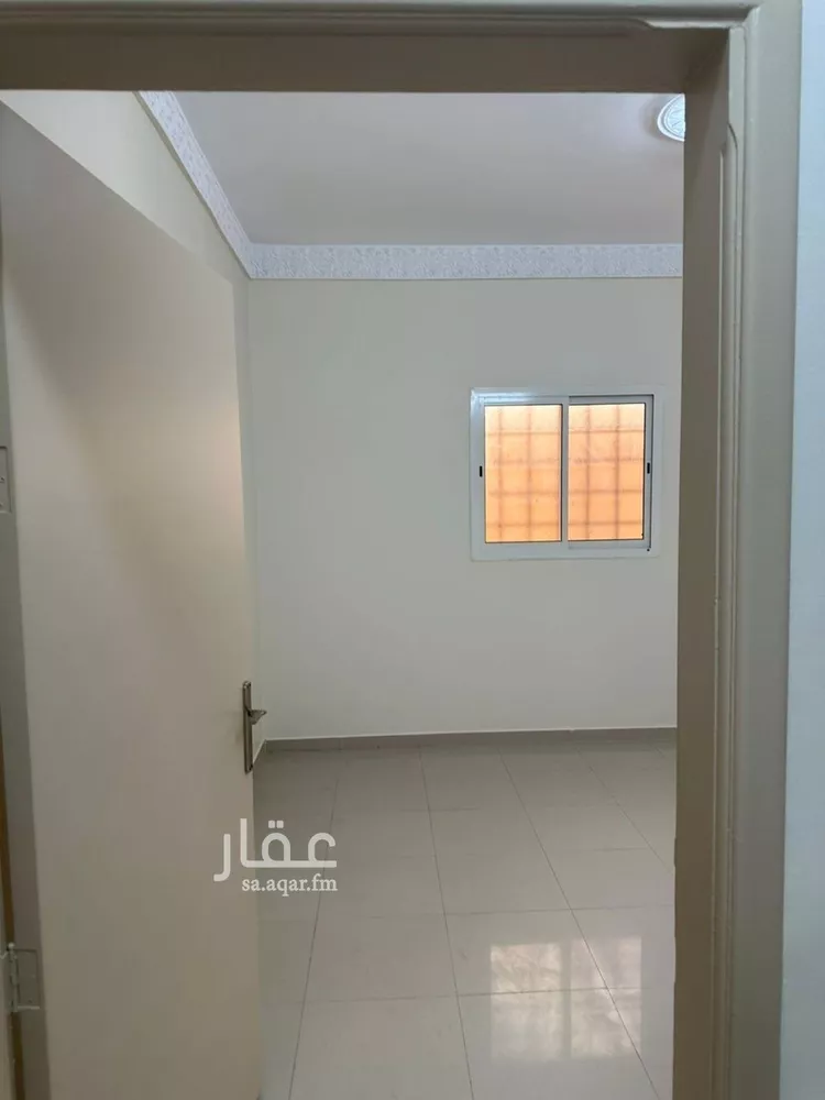 شقة للإيجار في شارع عكرمة الهاشمي, حي إشبيلية, مدينة الرياض, منطقة الرياض صورة 5