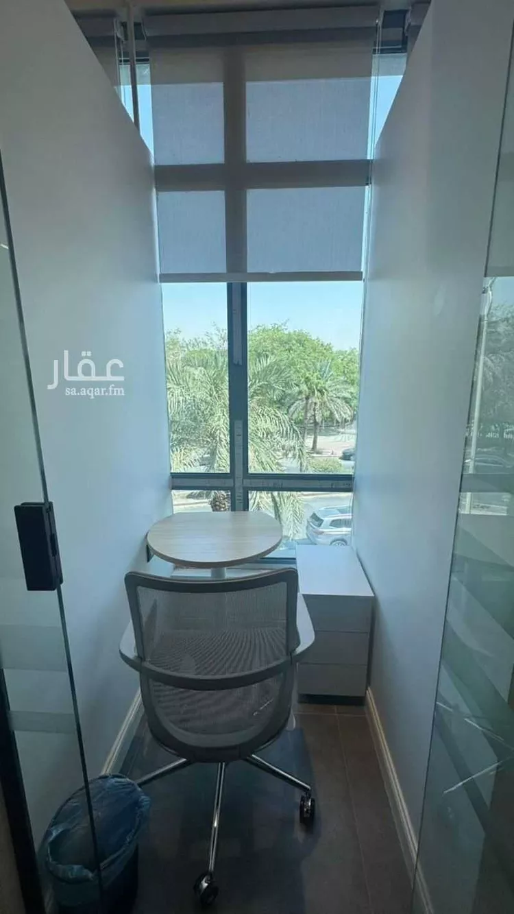 مكتب تجاري للإيجار في شارع خريص الفرعي, حي الروضة, مدينة الرياض, منطقة الرياض صورة 2