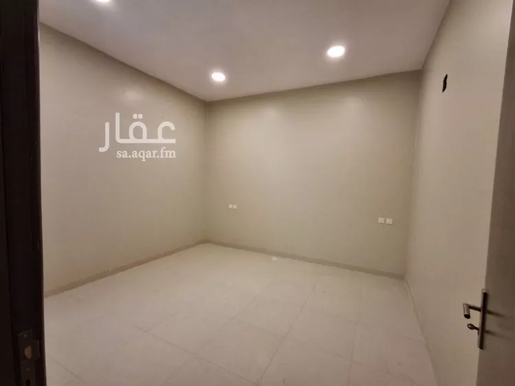 شقة للإيجار في شارع حسين بن صديق دحلان, حي عكاظ, مدينة الرياض, منطقة الرياض صورة 5