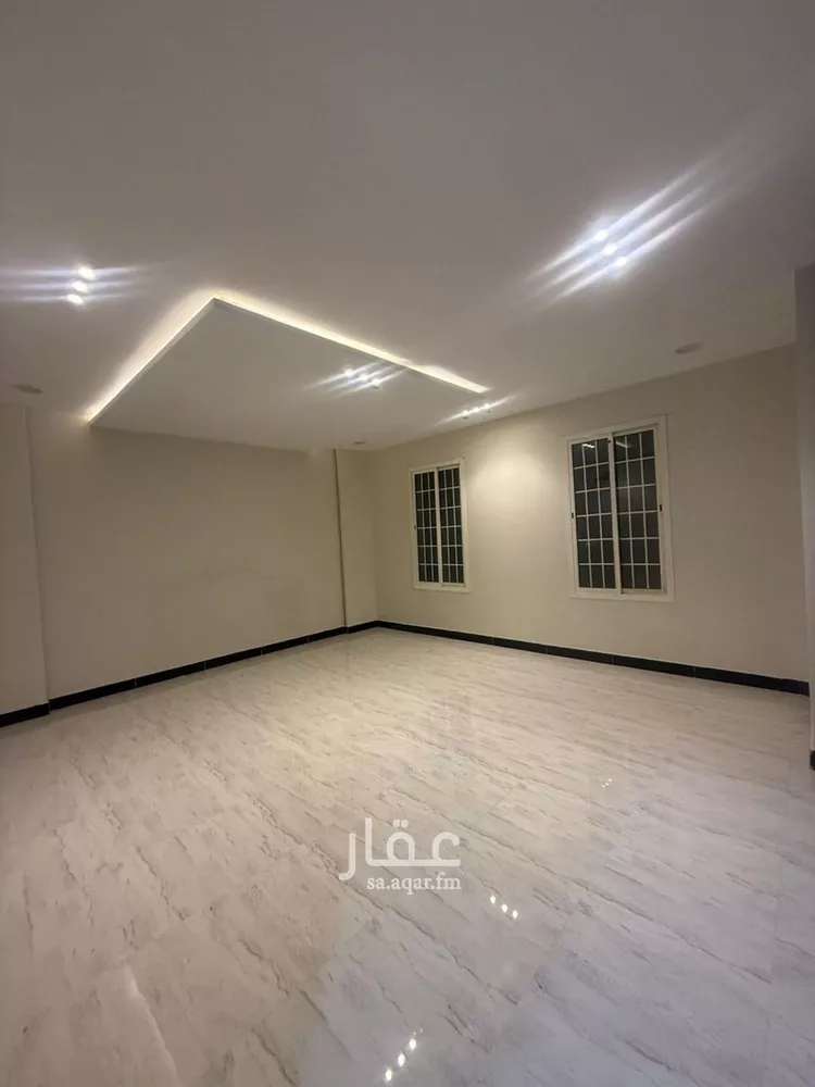 فيلا للإيجار في شارع زايد السبيعي, حي بدر, مدينة الرياض, منطقة الرياض صورة 3