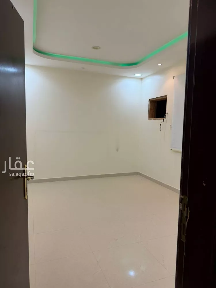 شقة للإيجار في شارع حسين بن صديق دحلان, حي عكاظ, مدينة الرياض, منطقة الرياض صورة 3