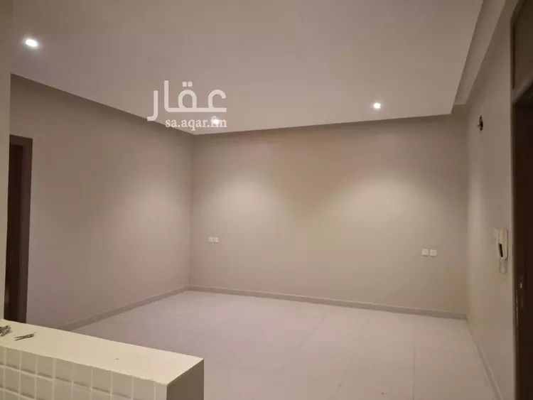 شقة للإيجار في شارع حسين بن صديق دحلان, حي عكاظ, مدينة الرياض, منطقة الرياض