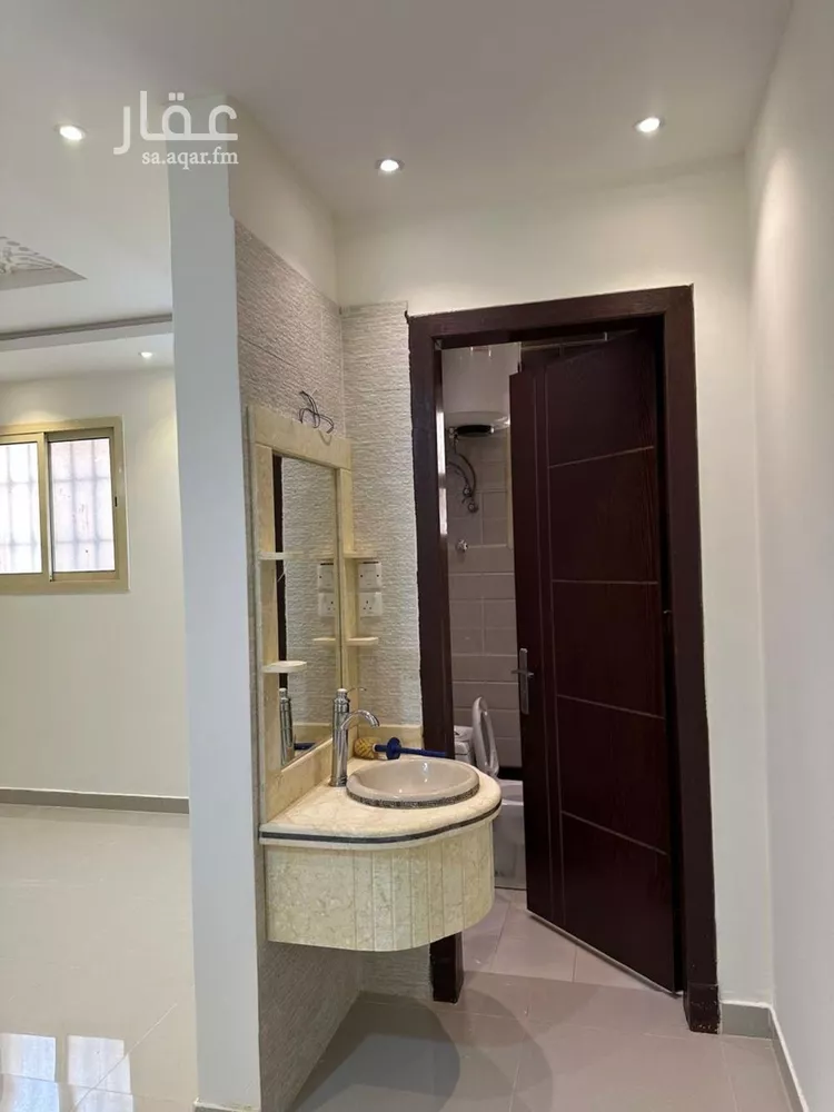 شقة للإيجار في شارع حسين بن صديق دحلان, حي عكاظ, مدينة الرياض, منطقة الرياض صورة 2