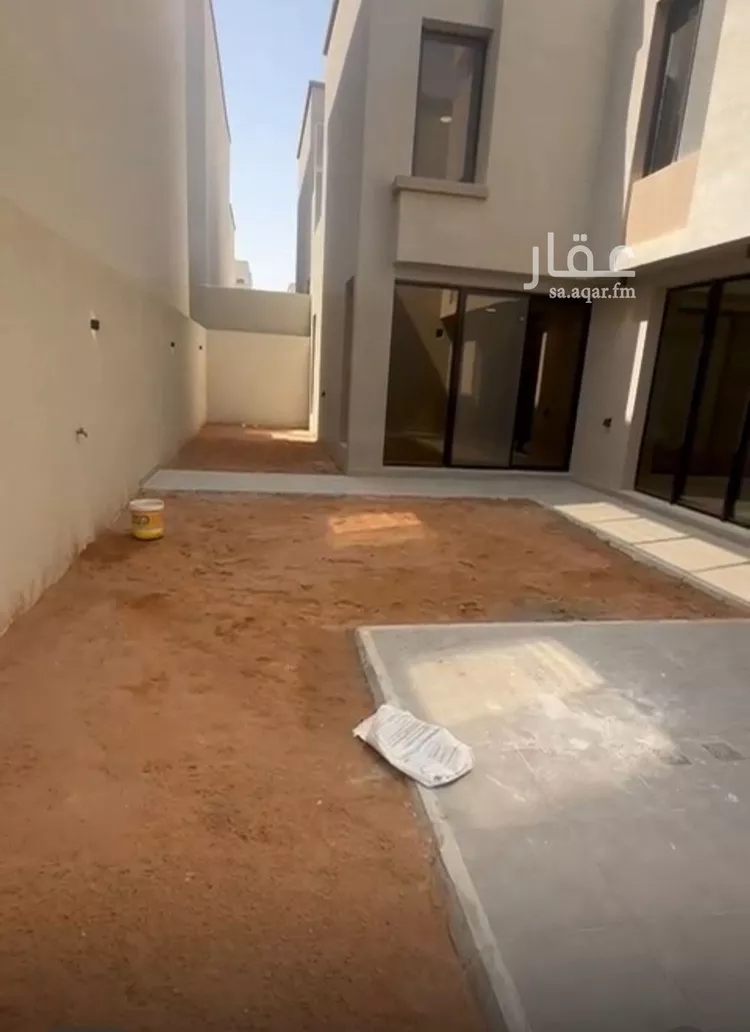 فيلا للإيجار في شارع 15 , حي مطار الملك خالد الدولي, مدينة الرياض, منطقة الرياض