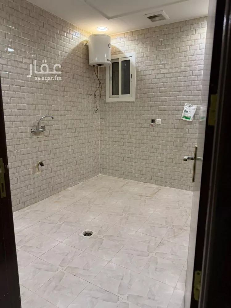 شقة للإيجار في شارع حسين بن صديق دحلان, حي عكاظ, مدينة الرياض, منطقة الرياض صورة 5