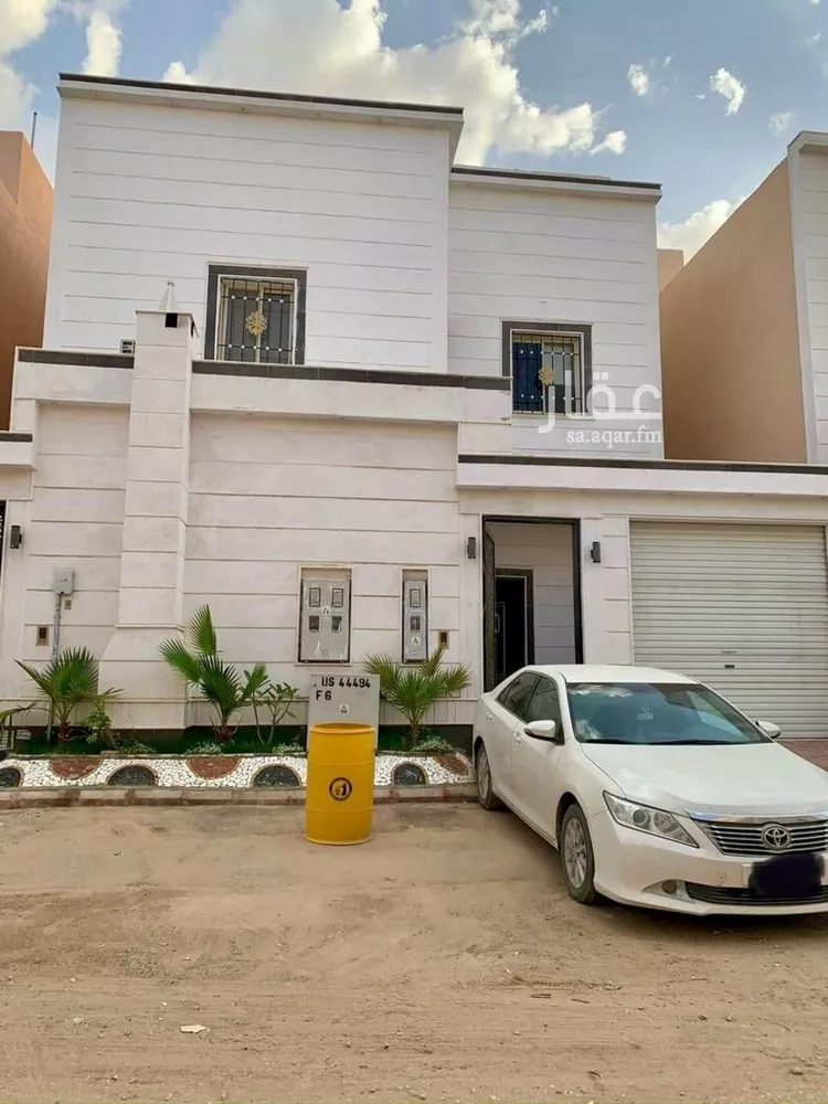 فيلا للبيع في شارع أم عبدالرحمن الصالحي, حي الرمال, مدينة الرياض, منطقة الرياض