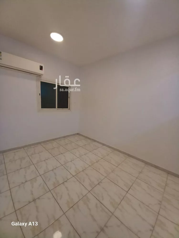شقة للإيجار في شارع أبي غانم الحلبي, حي الضباط, مدينة الرياض, منطقة الرياض صورة 2