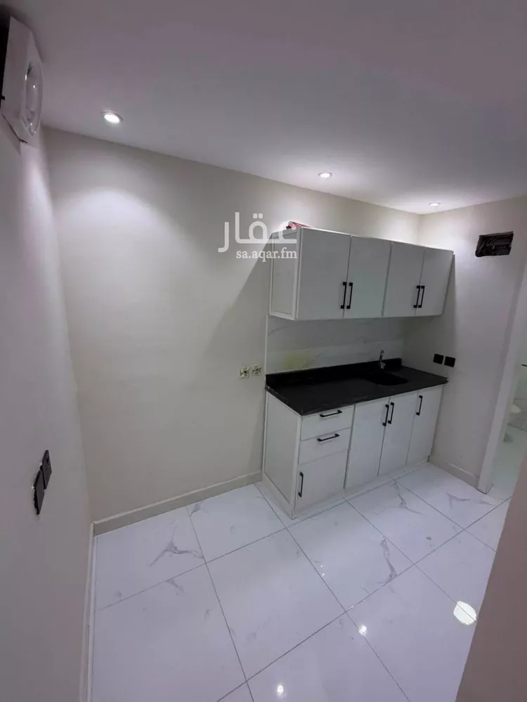 شقة للإيجار في شارع ابي بكر الصديق الفرعي, حي التعاون, مدينة الرياض, منطقة الرياض صورة 3