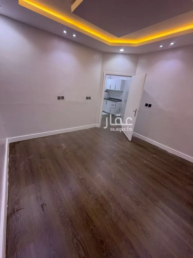 شقة للإيجار في شارع إسماعيل بن مبارك, حي الإزدهار, مدينة الرياض, منطقة الرياض صورة 2