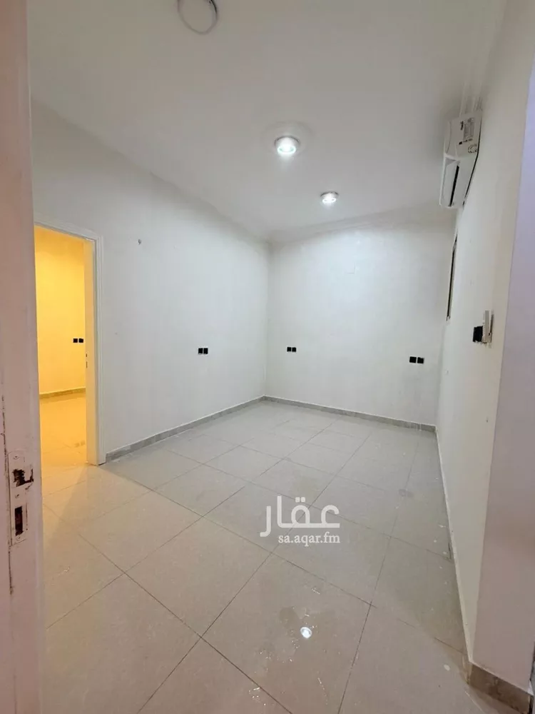 شقة للإيجار في شارع ابن الطيب, حي الملز, مدينة الرياض, منطقة الرياض