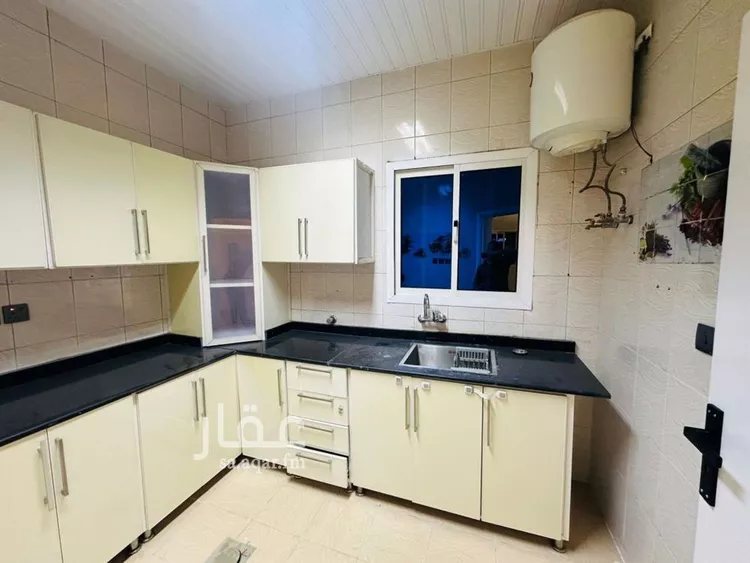 شقة للإيجار في شارع عبدالله ابن سعود ابن عبدالعزيز, حي إشبيلية, مدينة الرياض, منطقة الرياض