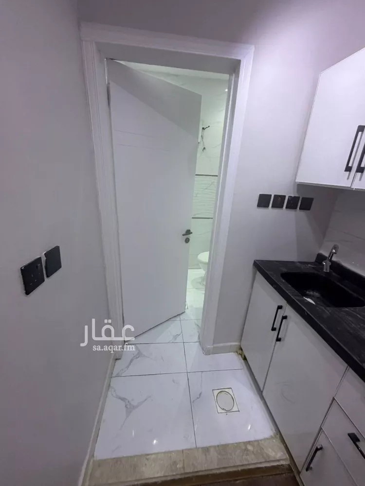 شقة للإيجار في شارع إسماعيل بن مبارك, حي الإزدهار, مدينة الرياض, منطقة الرياض صورة 5