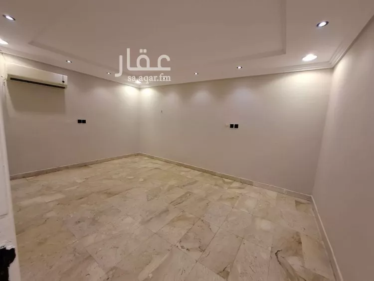شقة للإيجار في شارع الشيخ حسن بن حسين بن علي, حي الملك فيصل, مدينة الرياض, منطقة الرياض صورة 2