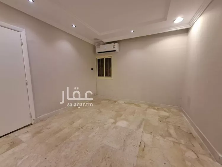 شقة للإيجار في شارع الشيخ حسن بن حسين بن علي, حي الملك فيصل, مدينة الرياض, منطقة الرياض صورة 3