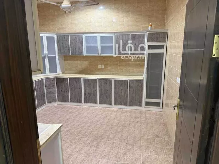 شقة للإيجار في شارع الملك عبدالله, حي الأمير عبدالله, مدينة بيشة, منطقة عسير