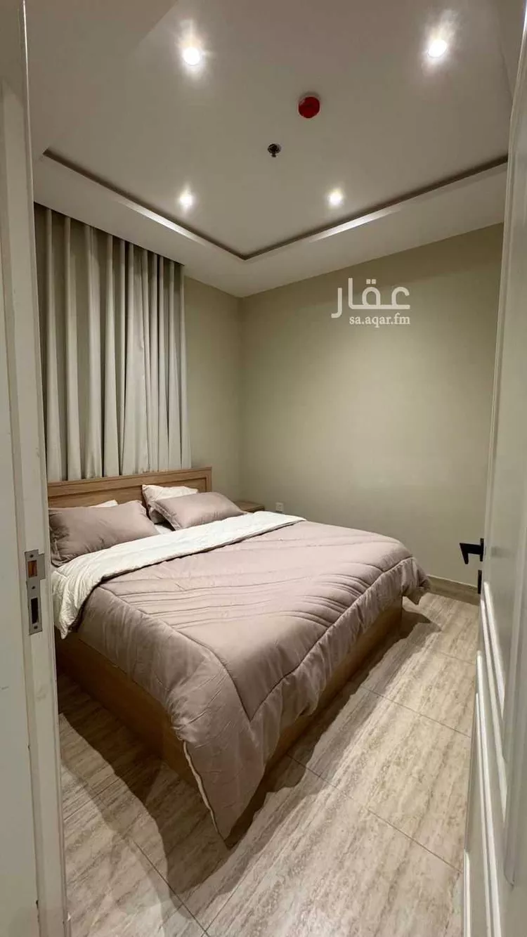 شقة للإيجار في شارع القرية العليا, حي الحمراء, مدينة الخبر, المنطقة الشرقية