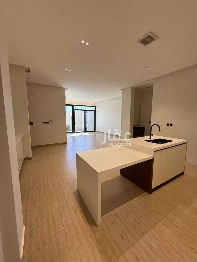 دور للإيجار في شارع الامير سعود بن محمد بن سعود, حي الملك فهد, مدينة الرياض, منطقة الرياض صورة 3