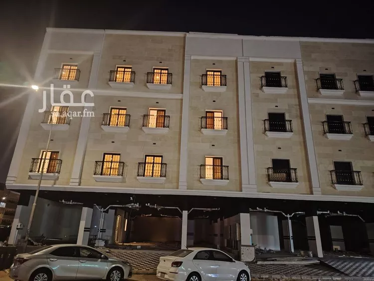 عمارة للبيع في شارع الخامس, حي الثقبة, مدينة الخبر, المنطقة الشرقية صورة 2