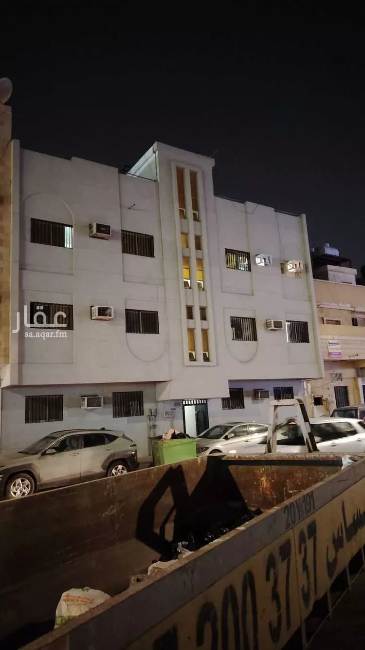 عمارة للبيع في شارع الثاني, حي الثقبة, مدينة الخبر, المنطقة الشرقية