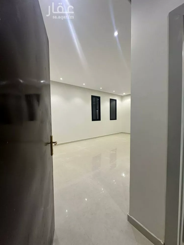 فيلا للبيع في شارع أبي العز الحبشي, حي المرجان, مدينة الرياض, منطقة الرياض 15