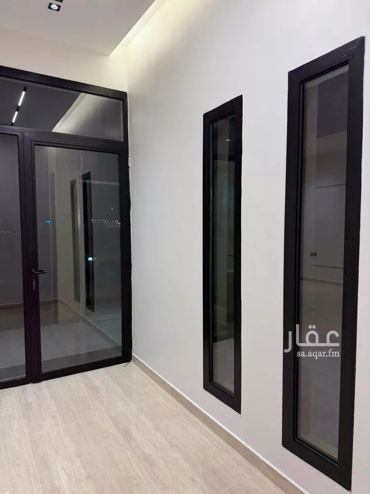 فيلا للبيع في شارع محمد بن المعلي, حي الرمال, مدينة الرياض, منطقة الرياض صورة 2