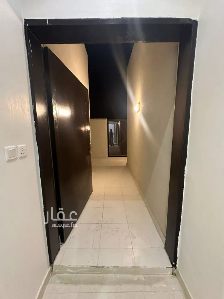 فيلا للبيع في شارع أبي العز الحبشي, حي المرجان, مدينة الرياض, منطقة الرياض 11
