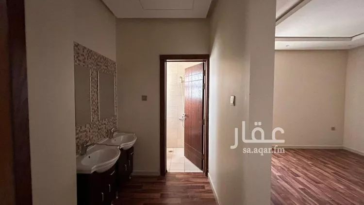 Floor for Rent in Riyadh Al Yasmin 10