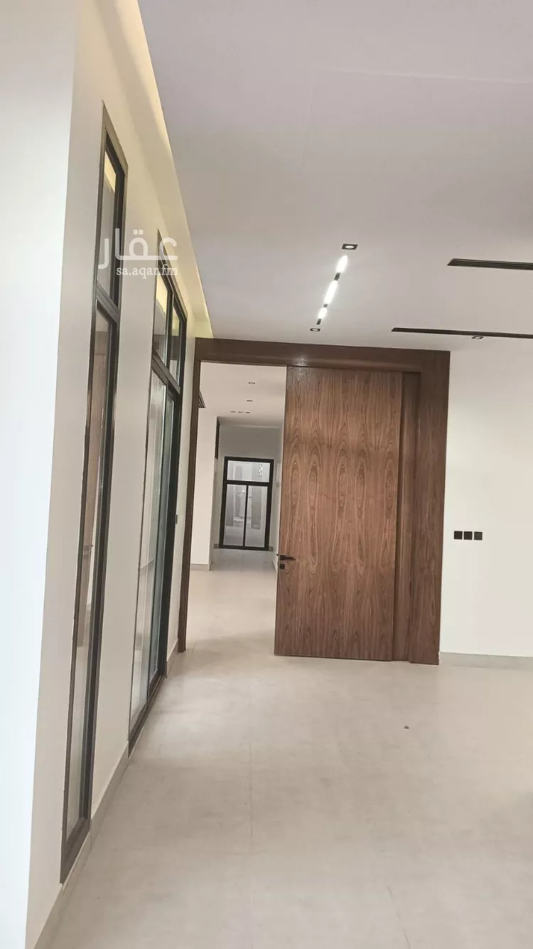 فيلا للبيع في شارع محمد بن أحمد الرفاء, حي النرجس, مدينة الرياض, منطقة الرياض صورة 2