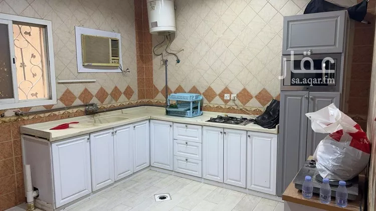 شقة للإيجار في شارع رقم 318, حي ظهرة لبن, مدينة الرياض, منطقة الرياض صورة 2